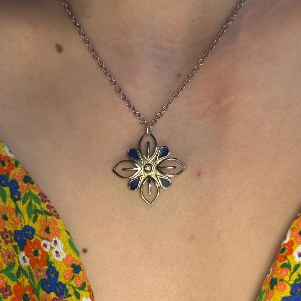 Clase Azul Tequila Logo Blue and Silver Floral Pendant Necklace - Picture 1 of 4